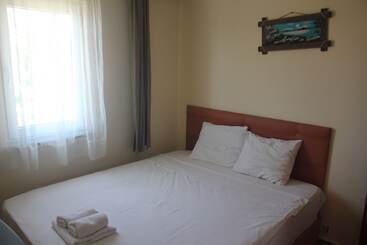 Szálloda Mavi Suresort