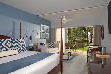 Resort Secrets St. James