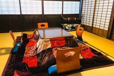 Guesthouse Voketto  Hostel