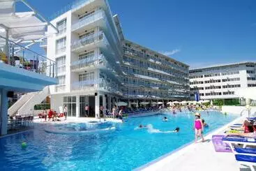 Aqua Nevis Hotel & Aqua Park   All Inclusive