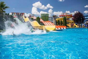 Aqua Nevis Hotel & Aqua Park All Inclusive