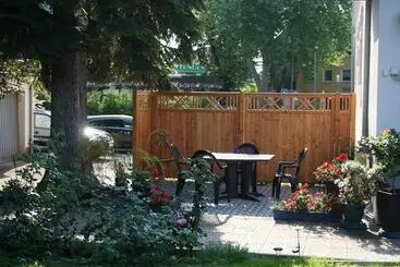 Hotelli Ferienwohnung Am Kurpark