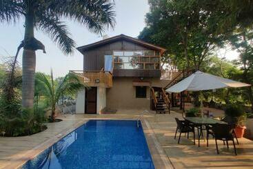 Hotell Visamo Farmstay