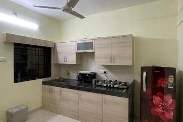 Pension Verandah Solitude By The Sea Homestay