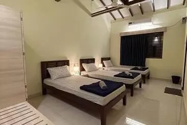 Pensione Verandah Solitude By The Sea Homestay
