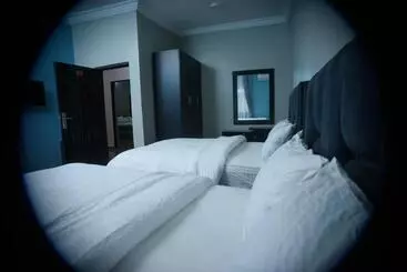 تختخواب و صبحانه E   Glisters Home