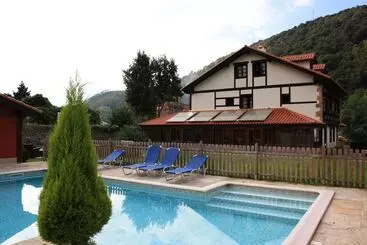 هتل روستایی Posada Restaurante Prada A Tope