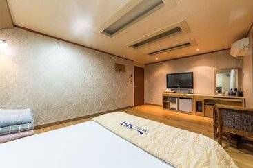 هتل Wonju New Sky