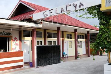 Vandrarhem Wisma Padati Syariah By Oyo Rooms