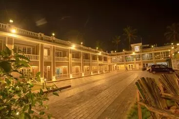 State Beach Resort & Spa