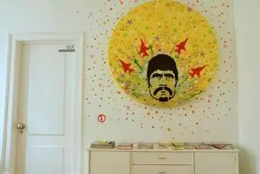 هتل Lisbon Lounge Hostel