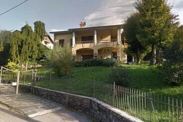 ペンション Villa Dei Cedri