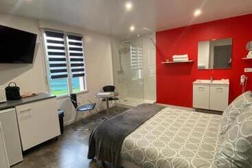 Bed and Breakfast Aux Charmes