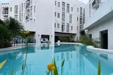 アパートホテル Casa Ayesha Sweet Staycation At La Bella Tagaytay