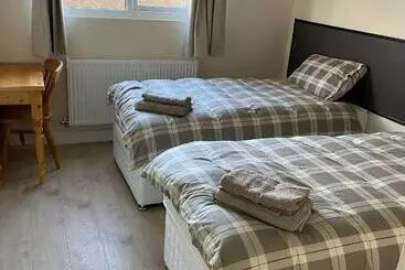 Pensió Bucks Accommodation