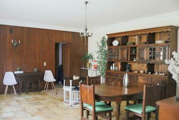 ペンション Hostel Mindelo