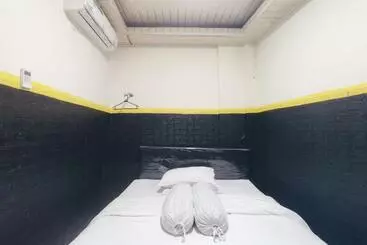 ペンション Superstar Residence Tomohon Redpartner