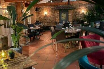 Отель Imaginarium Restaurant