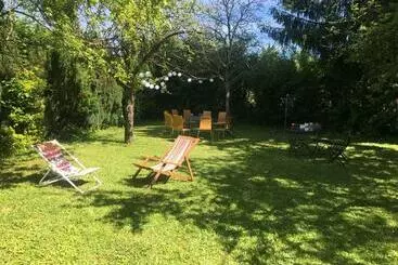 هتل آپارتمان L Entre 2 Lyon Grenoble   Villa Avec Jacuzzi