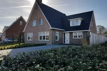 Aamiaismajoitus (B&B) Luxe Kamer Aan Zee