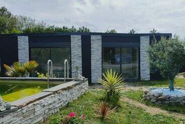 ペンション émeraude