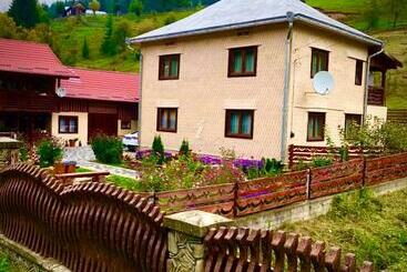 Pensão Casa Agroturistica Tarancuta Din Vatra Moldovitei
