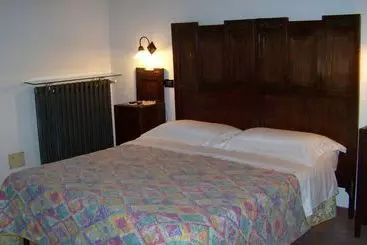 کلبه Agriturismo La Rocchetta