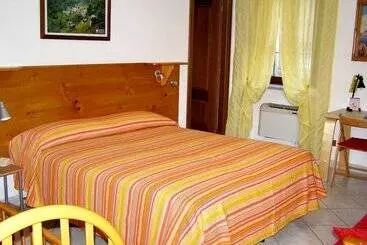 Bed and Breakfast L'antico Borgo Rooms Rental