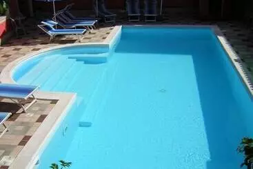 בית מלון כפרי Neni