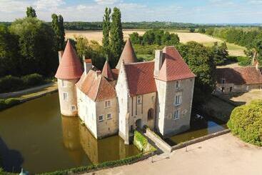 تختخواب و صبحانه Château Du Marais