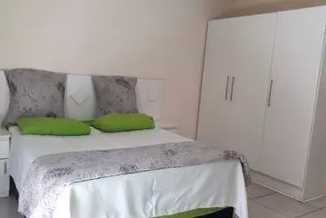 ベッドアンドブレックファースト La Fiance Village