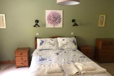 Foresters Lodge Bed And Breakfast, Near Loch Ness