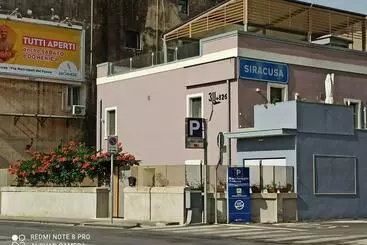 ペンション B&b Caselloa Suites