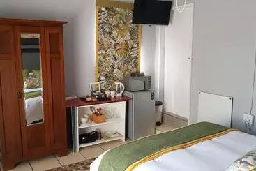 Pensione The Garden Inn Guesthouse
