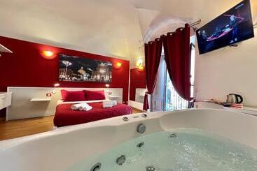 تختخواب و صبحانه Cantu  Suite