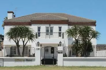 ペンション Ashbourne Manor
