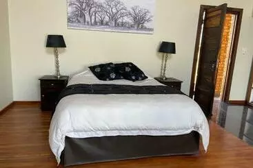 ペンション The Vaal Guesthouse