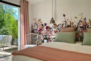 Pensiune Chambres Avec Jacuzzi Privatif Kassiopée Bed & Spa