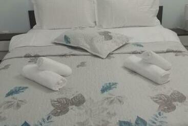 Bed & Breakfast M&d House