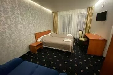 تختخواب و صبحانه Salos