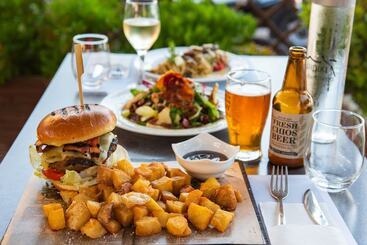 فندق Almiriki Chios Rooms & Apartments