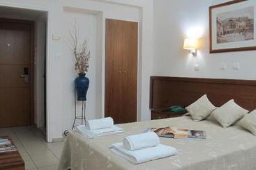 Отель Solomou Athens