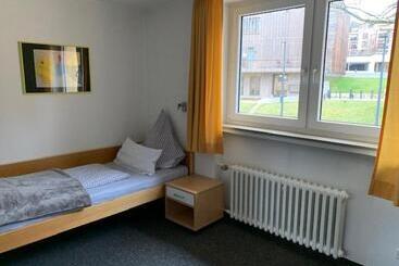 旅馆 Topp Apartments