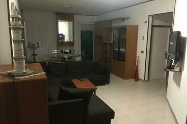 פנסיון Casa De Nella