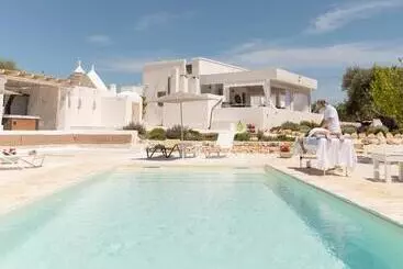 Bed and Breakfast Petranima Wellness In Trulli