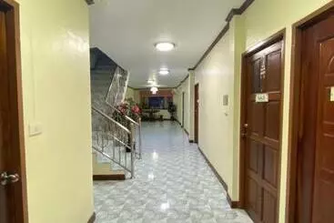 ホテル Linda Rooms