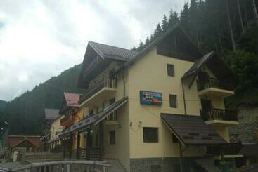 Pensiunea Poiana Uliului