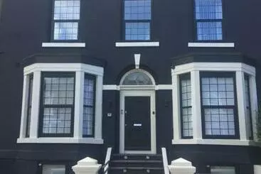 پانسیون Huntley Lodge Pp
