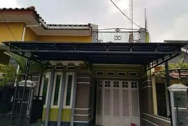 Pansiyon Kartika Guest House Cianjur
