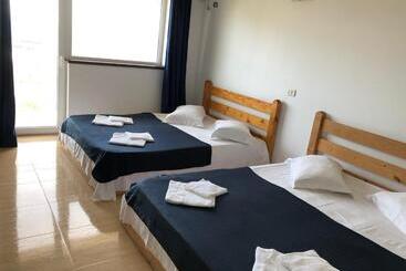 Hôtel Autentic Boutikue